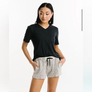 ZYIA White Weave Texture Shorts Size M